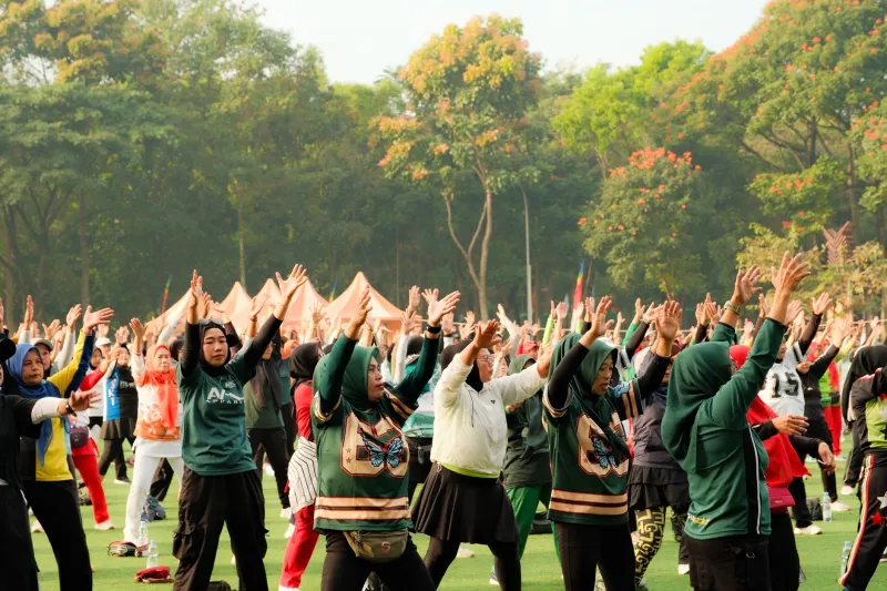 The Seasonal Health Surge: Why American Wellness Runs on a Calendar Instead of a Commitment